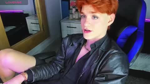 Snapshot of vladhellsing4 chatting on October 2025 02:46:02 PM Vlad online show from October 2025 02:46:02 PM