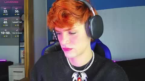 Snapshot of vladhellsing4 chatting on October 2025 02:14:01 PM Vlad online show from October 2025 02:14:01 PM