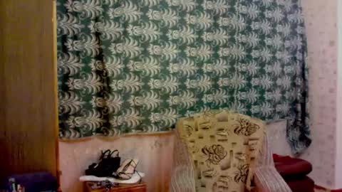 Violetta Elysia online show from September 2025 08:52:02 PM