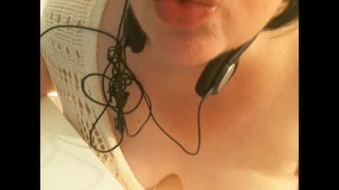 Mary online show from May 2026 10:16:02 PM