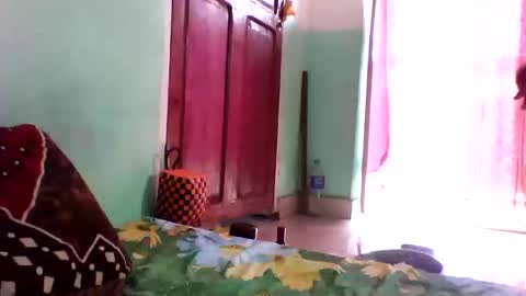 vounialdy online show from February 2025 12:37:02 PM