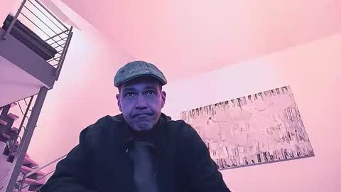 Snapshot of voyeuredeluxe chatting on February 2026 01:49:01 AM voyeuredeluxe online show from February 2026 01:49:01 AM