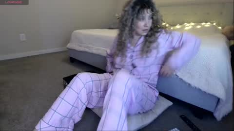 Snapshot of vsunshiny chatting on February 2025 11:55:02 PM Sunshiny online show from February 2025 11:55:02 PM