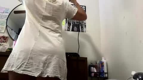 vv_valvale online show from July 2026 04:20:02 PM