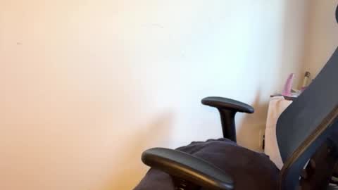 Snapshot of vvikki696996 chatting on December 2024 07:26:02 PM Vikki y Valeria online show from December 2024 07:26:02 PM