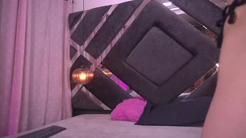 Violeta online show from January 2025 03:09:01 AM