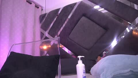 Violeta online show from January 2025 09:08:02 AM