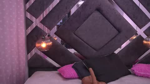 Violeta online show from February 2025 03:07:02 AM