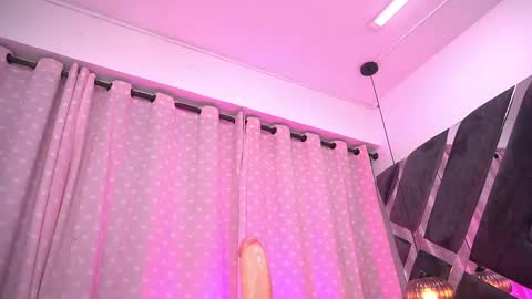 Violeta online show from March 2025 06:21:01 AM