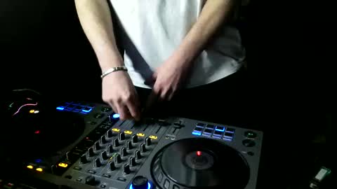 Snapshot of vybzkartel1987 chatting on February 2026 05:25:02 AM VybzKartel online show from February 2026 05:25:02 AM