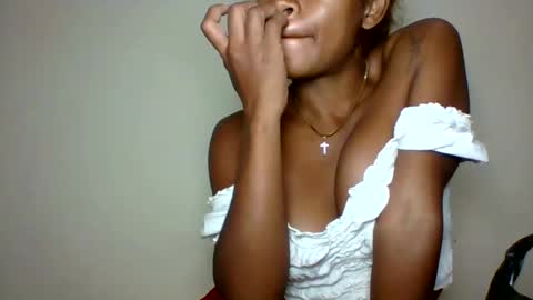 vynarahot online show from July 2026 04:49:01 PM