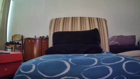 Snapshot of vype121 chatting on November 2025 08:35:02 AM vype121 online show from November 2025 08:35:02 AM