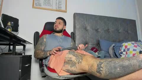 vyxen_ online show from March 2026 08:48:01 PM