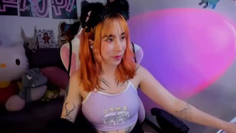 Snapshot of waifu_aika chatting on February 2025 06:10:02 AM AIKA online show from February 2025 06:10:02 AM