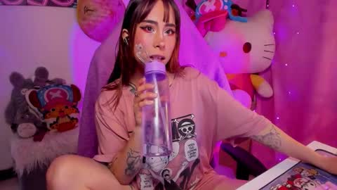 Snapshot of waifu_aika chatting on October 2025 08:58:01 PM AIKA online show from October 2025 08:58:01 PM