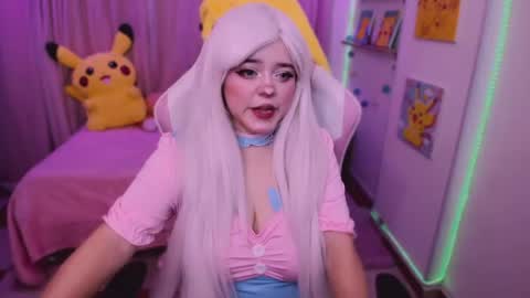 Snapshot of waifumochi_chan chatting on May 2026 01:44:01 AM online show from May 2026 01:44:01 AM