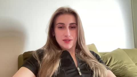 walkiria19 online show from June 2026 12:18:01 PM