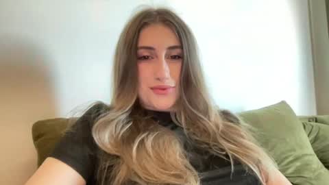 walkiria19 online show from June 2026 05:01:01 AM