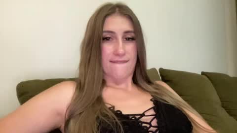 walkiria19 online show from June 2026 07:20:01 PM