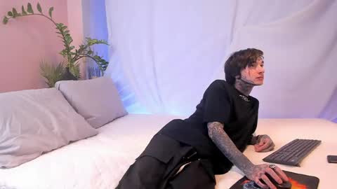 Snapshot of walter_white0276 chatting on April 2026 11:47:02 AM Walter online show from April 2026 11:47:02 AM