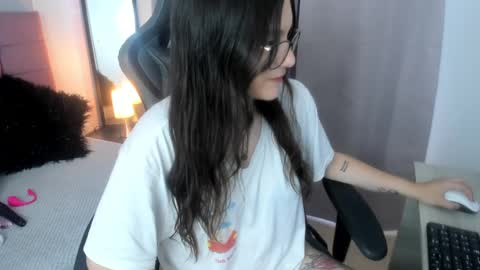 Alexandra online show from September 2025 07:14:02 PM