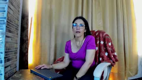 Snapshot of wanda_walton chatting on February 2025 03:26:01 PM Wanda online show from February 2025 03:26:01 PM