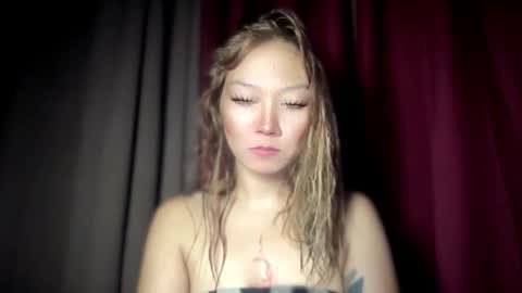 Snapshot of wanna_bewithyouxxx chatting on February 2026 02:24:01 AM LIZA online show from February 2026 02:24:01 AM