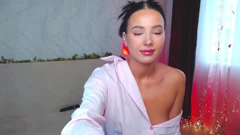 Emma online show from June 2026 05:24:01 AM