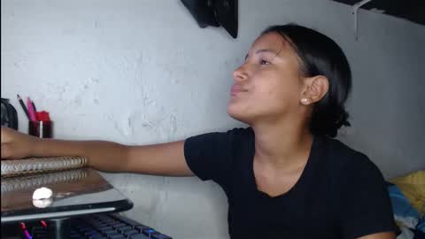 Snapshot of washbag14 chatting on January 2026 03:06:01 PM washbag14 online show from January 2026 03:06:01 PM