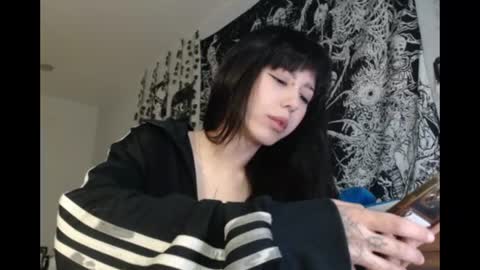 Mina online show from June 2026 07:58:02 PM
