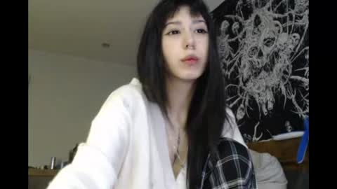 Mina online show from July 2026 06:51:02 PM