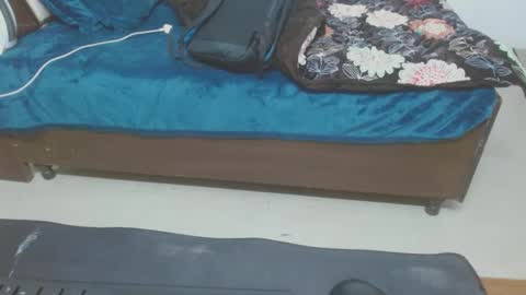 Snapshot of we_are_indian chatting on December 2024 05:04:02 AM khushiwife kabirhubby kavyasexy gf online show from December 2024 05:04:02 AM