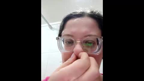 Marina online show from April 2026 10:07:02 PM