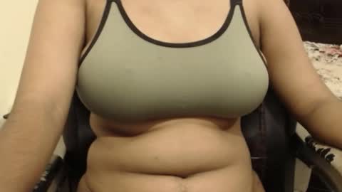 Snapshot of webshowxxx chatting on October 2025 08:37:01 AM mina online show from October 2025 08:37:01 AM