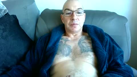 wechatistrokeurub online show from October 2025 09:12:01 AM