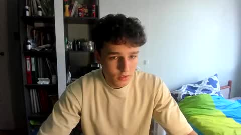 Snapshot of wee_willy_winky chatting on May 2026 12:09:02 PM wee_willy_winky online show from May 2026 12:09:02 PM