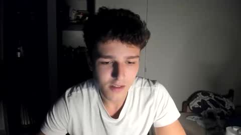 Snapshot of wee_willy_winky chatting on May 2026 10:51:01 PM wee_willy_winky online show from May 2026 10:51:01 PM