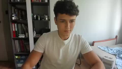 Snapshot of wee_willy_winky chatting on May 2026 02:36:01 PM wee_willy_winky online show from May 2026 02:36:01 PM