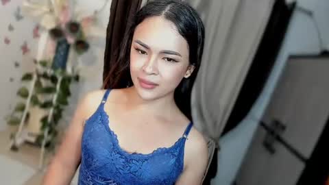 Hi Im LOVIE Please dont forget to follow and thumbs up me online show from June 2026 12:06:01 AM