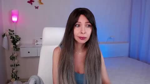 Wendi Foster online show from February 2025 06:10:02 PM