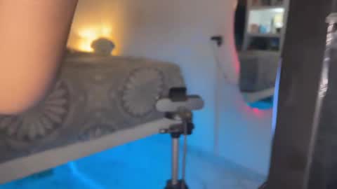 Snapshot of wendy_and_alex1712 chatting on February 2025 08:14:02 PM Wendy Alex online show from February 2025 08:14:02 PM