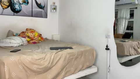 Snapshot of wendy_and_alex1712 chatting on September 2025 02:11:02 AM Wendy Alex online show from September 2025 02:11:02 AM