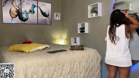 Snapshot of wendy_and_alex1712 chatting on April 2026 01:44:01 AM Wendy Alex online show from April 2026 01:44:01 AM