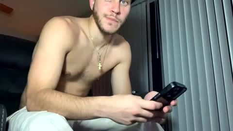 Snapshot of wentbrokeonstrippers chatting on December 2024 07:50:02 AM Topjitt online show from December 2024 07:50:02 AM