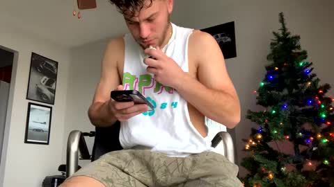 Snapshot of wentbrokeonstrippers chatting on December 2024 04:25:02 PM Topjitt online show from December 2024 04:25:02 PM