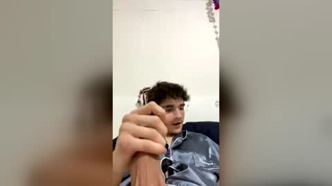 Snapshot of weritopaton chatting on June 2026 08:05:02 AM weritopaton online show from June 2026 08:05:02 AM