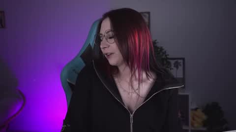 little girl who is always rightLisa online show from February 2025 02:08:01 AM