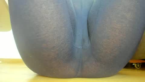 wet_pants2022 online show from June 2026 12:44:01 PM