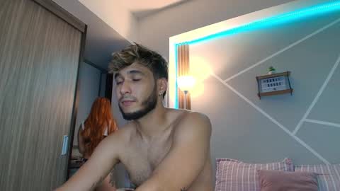 Mia and Dylan online show from November 2025 05:10:02 AM