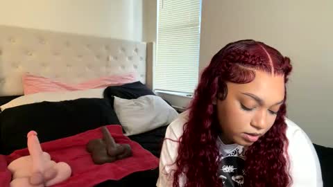 SheSquirts online show from December 2025 09:42:01 PM